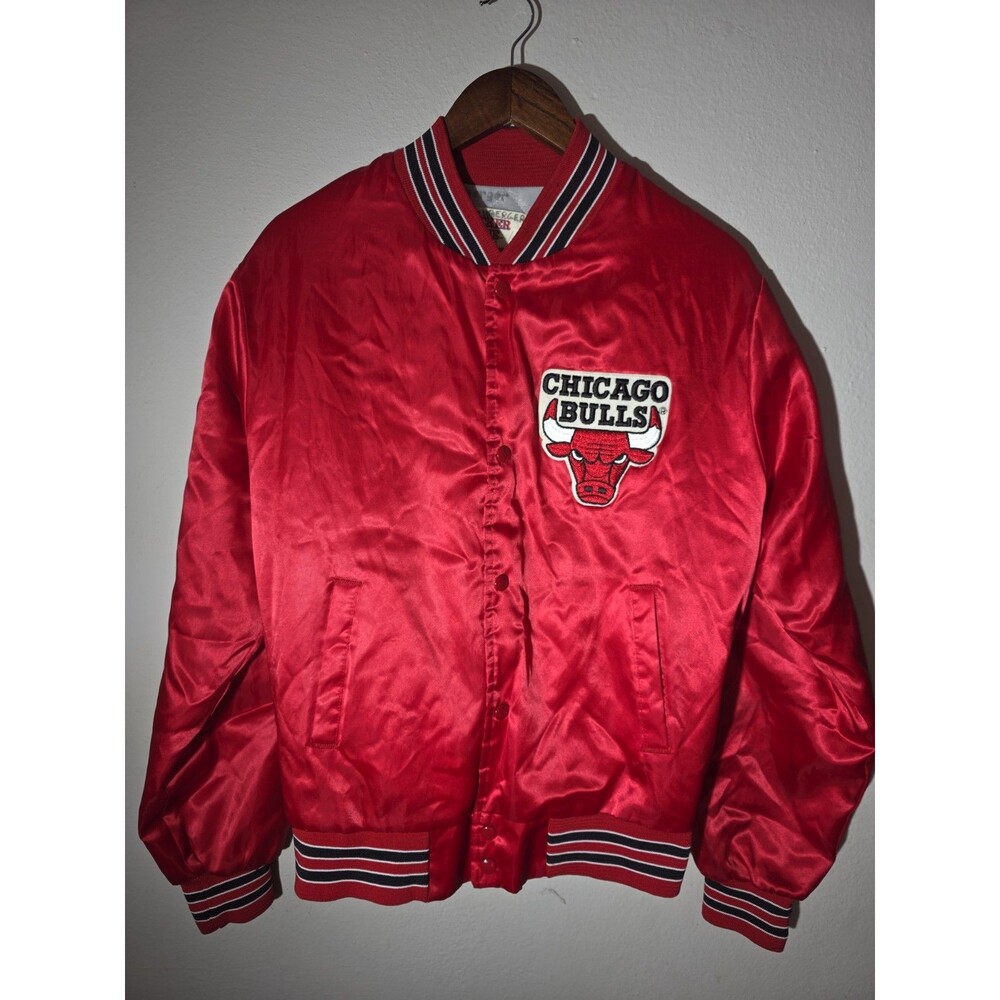 Vintage 90s Locker Line Chicago Bulls Satin Jacket Mens M Red Spellout Button Up